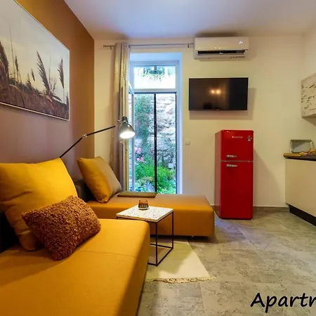 Place4u#2⋆new⋆central Location⋆parking⋆awesome Пула