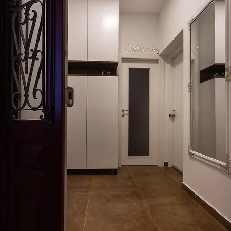 Place4u#2⋆new⋆central Location⋆parking⋆awesome Пула